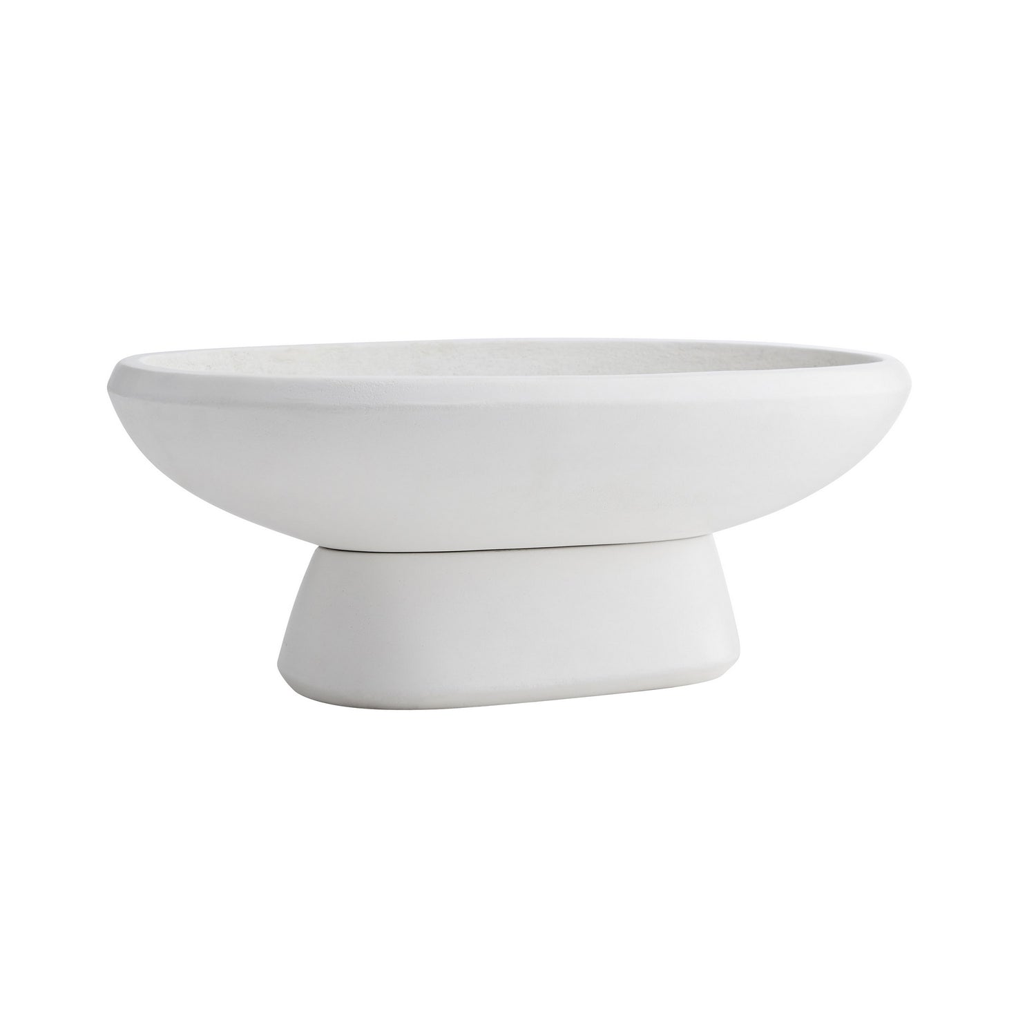 Centerpiece from the Chelsea collection in White finish