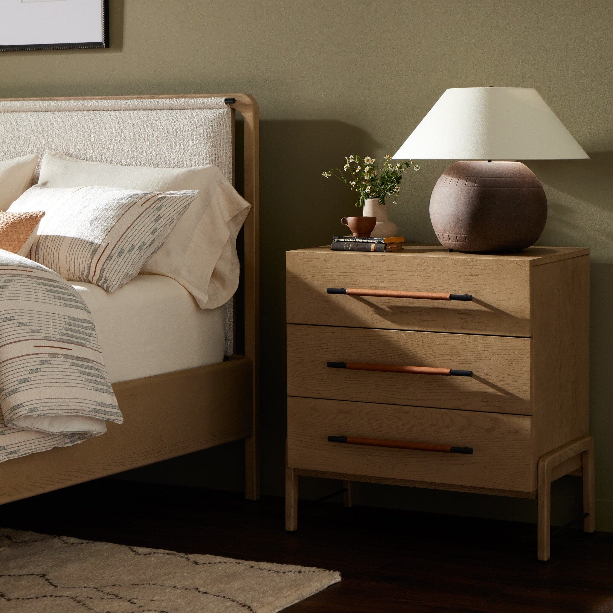 Rosedale 3 Drawer Dresser - Yucca Oak Veneer