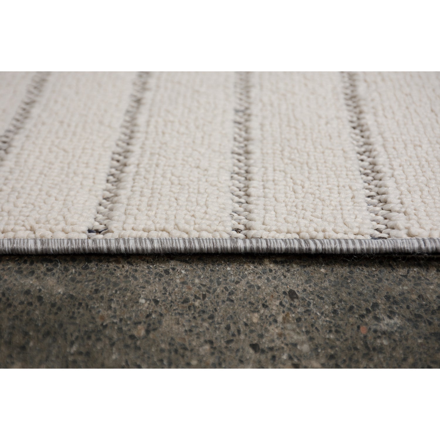 Renwil - RAMB-10193-1013 - Rug - Ambrose - Ivory/Grey