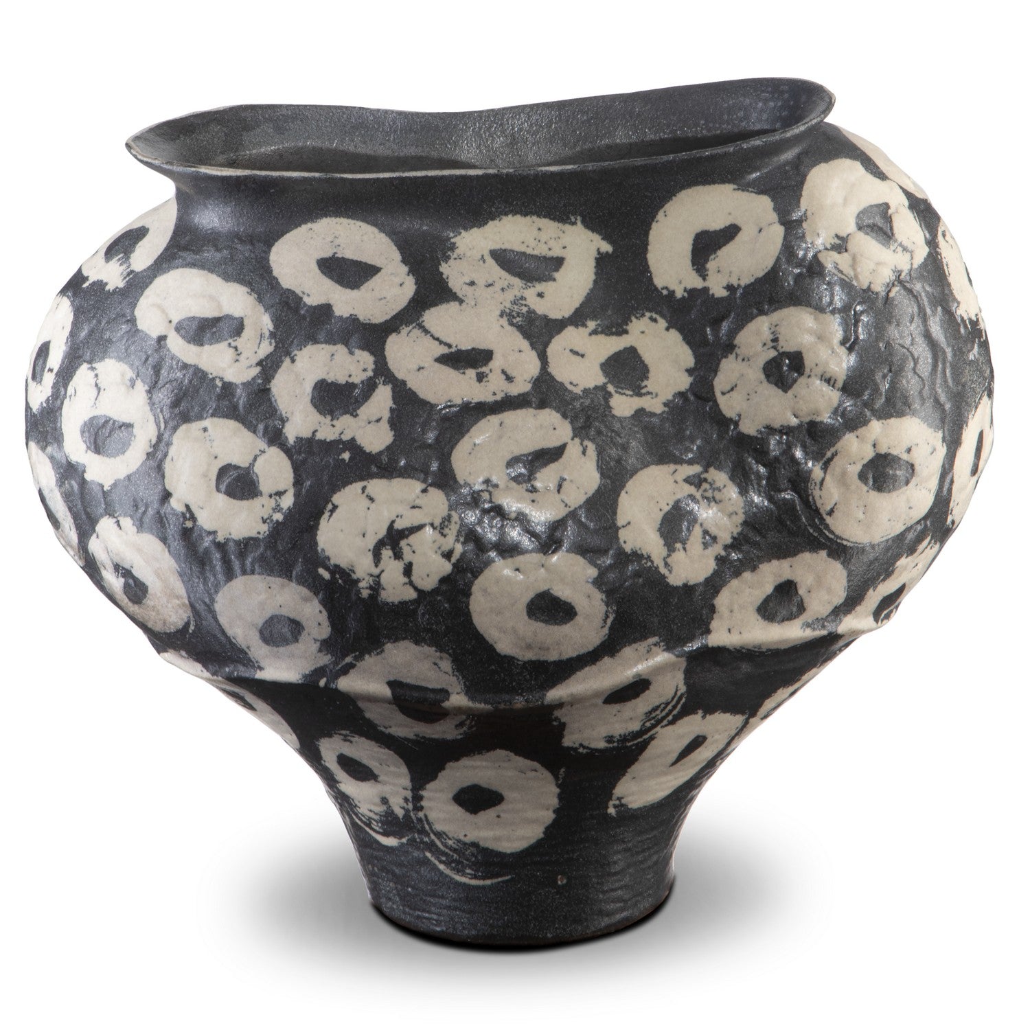 Bowl from the Japonesque collection in Black/Light Mud finish